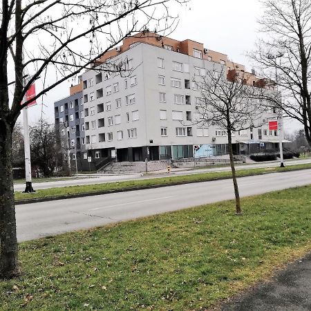 Apartman Ella Apartment Zagreb Exterior photo