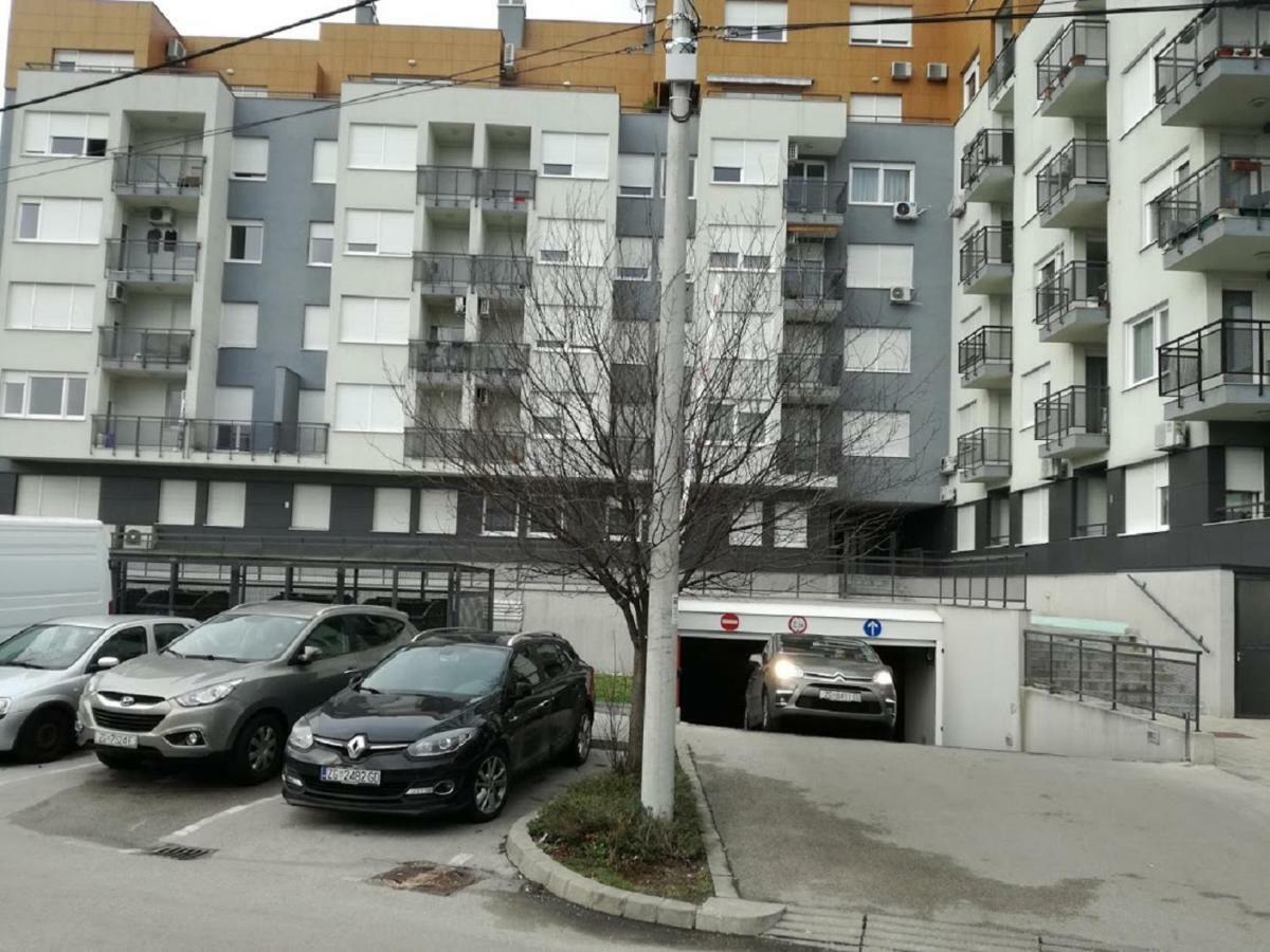 Apartman Ella Apartment Zagreb Exterior photo